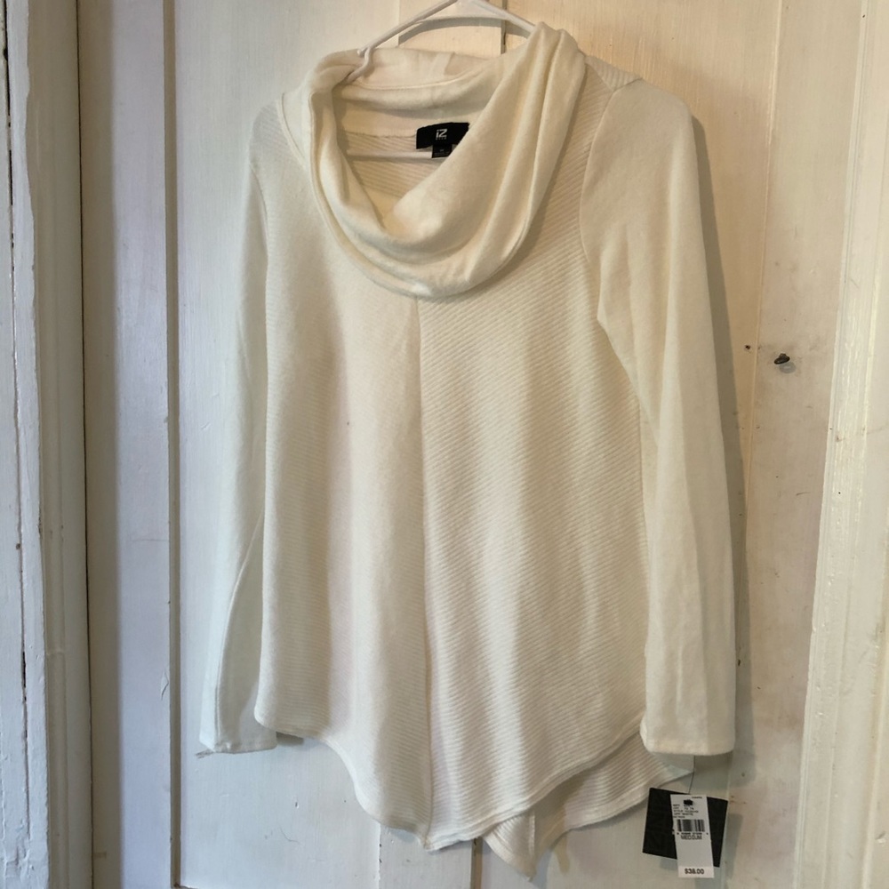 Iz Buyers tunic top